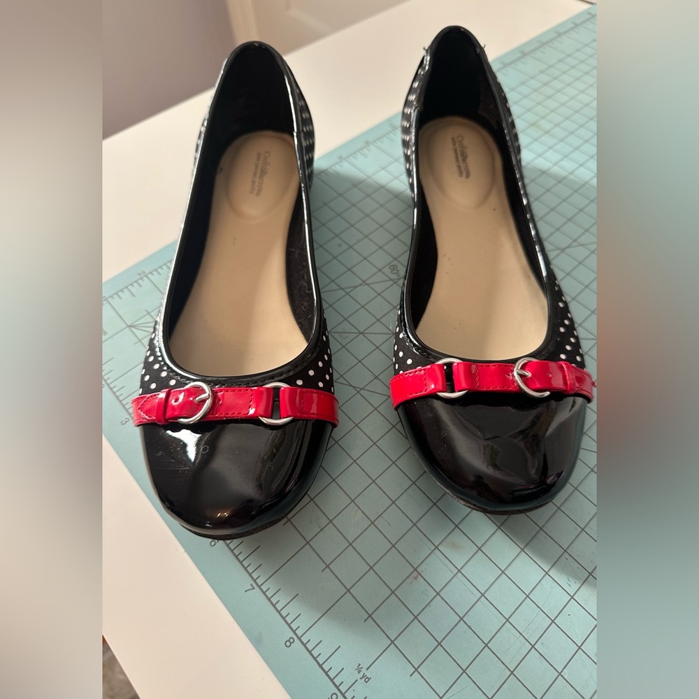 Croft & Barrow Black & White Polka Dot Flats with Red Trim.